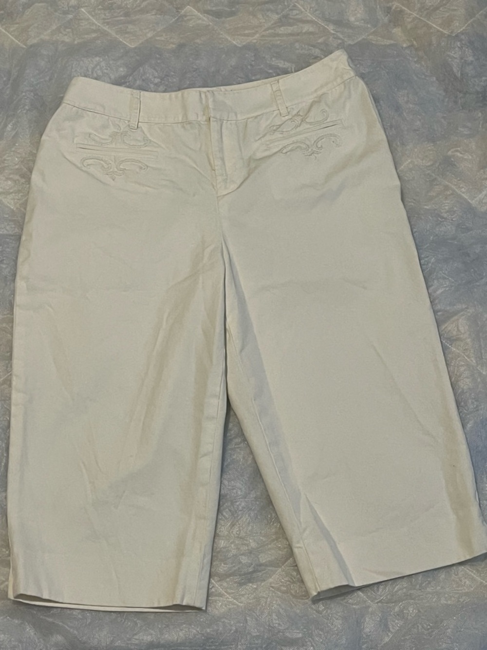 Lauren Ralph Lauren White Bermuda Shorts Size 10 Cotton Embroidered High Rise - Picture 2 of 5